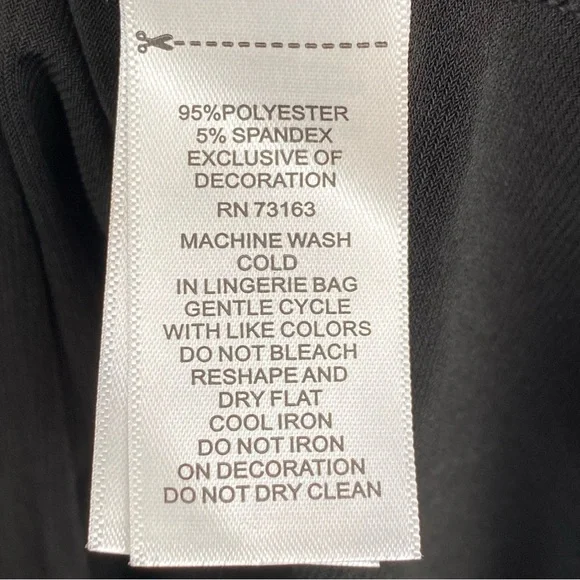 Cable & Gauge size Medium Women’s Black 3/4 Sleeve V-neck Blouse Top NWT - Picture 7 of 8